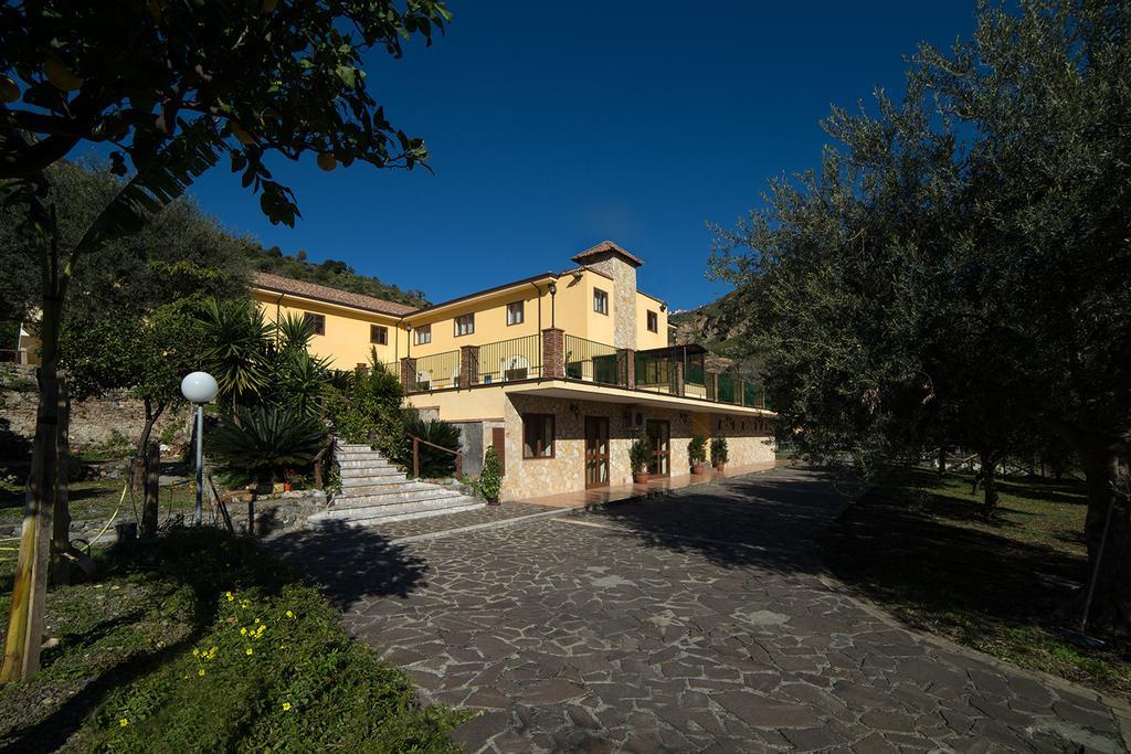 Agriturismo Villa Orchidea Alì Terme Exterior photo